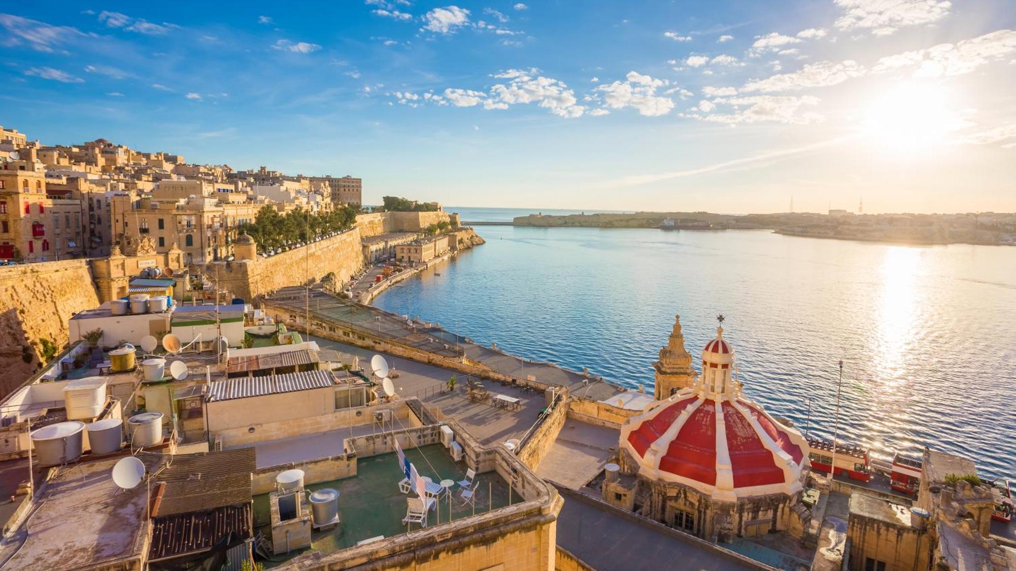 Charm El Malta - Spacious 1Br Apartment Valletta Luaran gambar
